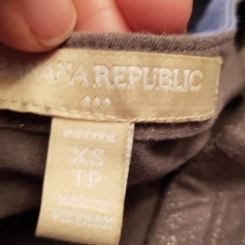 Banana Republic long sleeve t shirt - Picture 4 of 4